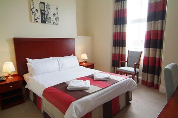 Kensington Hotel ลันดิดโน ภายนอก รูปภาพ