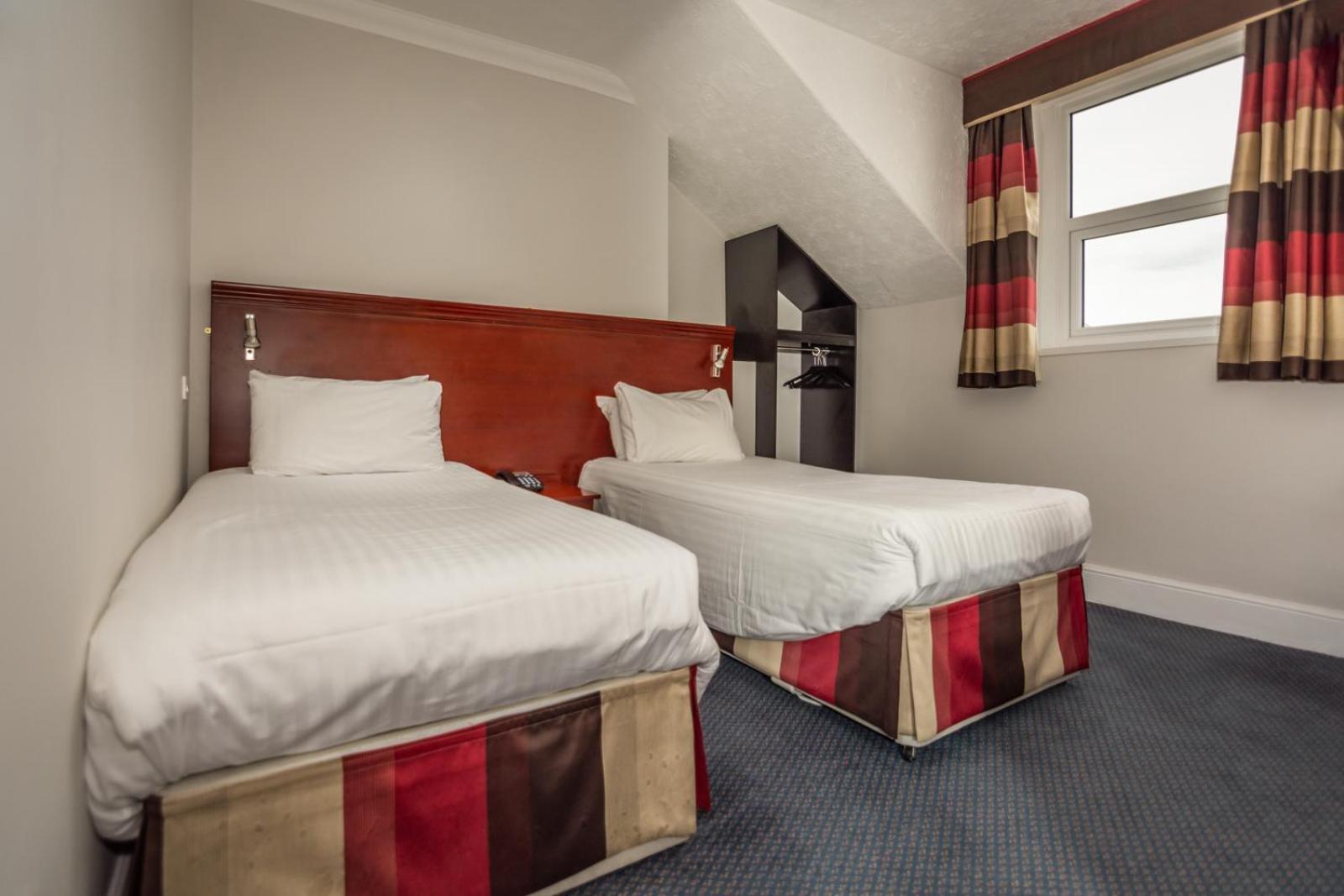 Kensington Hotel ลันดิดโน ภายนอก รูปภาพ