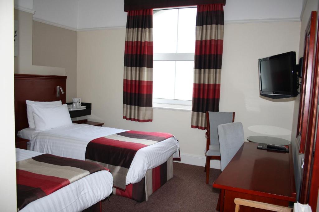Kensington Hotel ลันดิดโน ภายนอก รูปภาพ