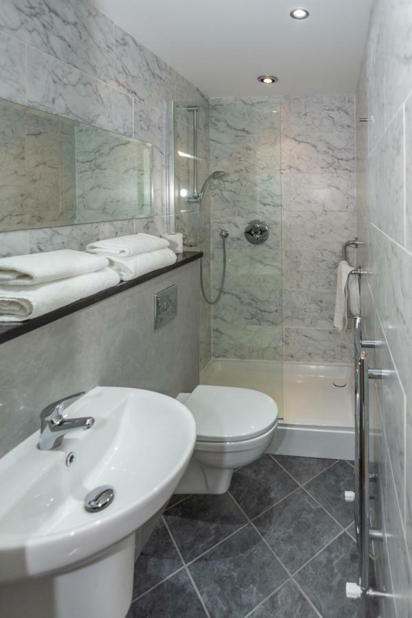 Kensington Hotel ลันดิดโน ภายนอก รูปภาพ
